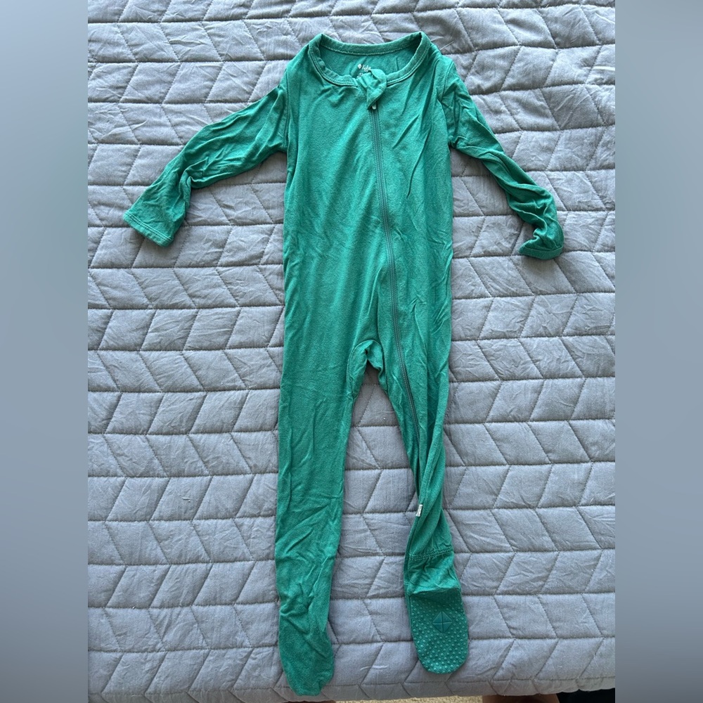 Emerald Kyte baby footie